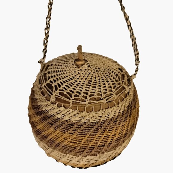 Handwoven Coconut Shell Crossbody Purse Lid Shoulder Strap Boho Unique Natural - Picture 2 of 8